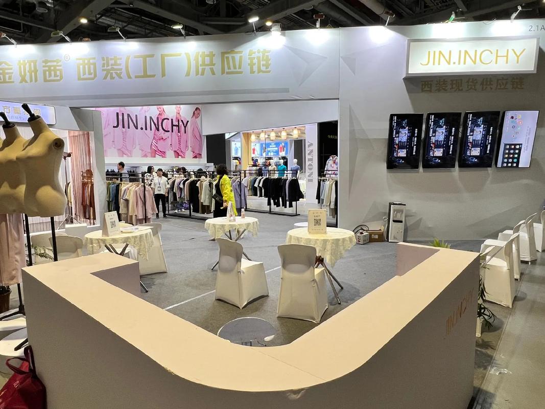 上海服裝展會(huì) 美麗經(jīng)濟(jì)新地標(biāo)，化妝品銷售強(qiáng)勢(shì)增長(zhǎng)